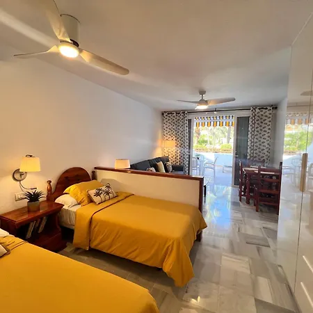 Garden View Modern Studio Apartment