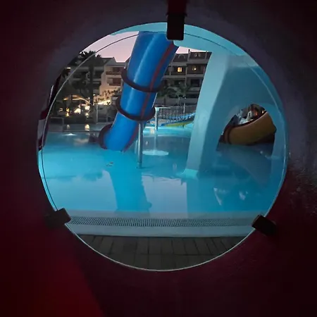 Garden View Modern Studio Apartment Playa de las Americas (Tenerife)